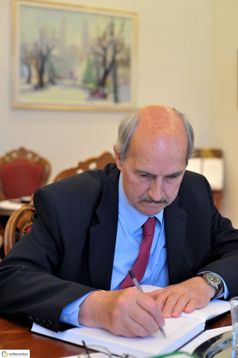 Szlovák főkonzul a Városházán - fotó Szarka Lajos