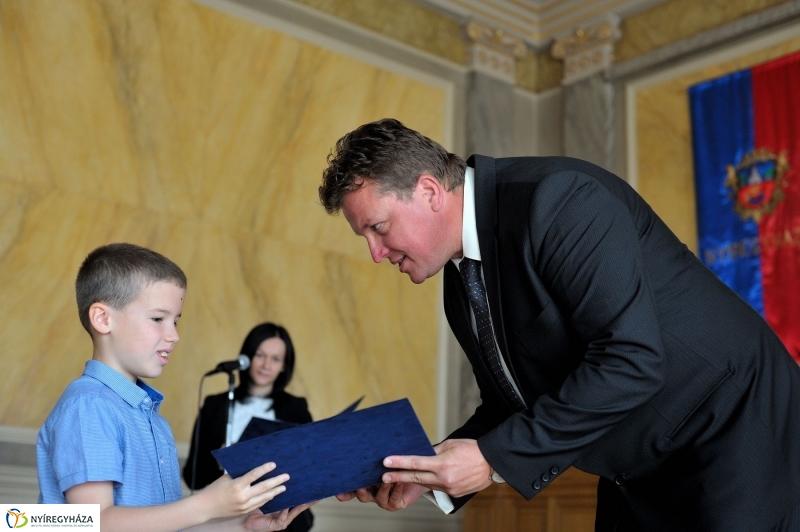 Képeslap tervek díjazottjai - fotó Szarka Lajos