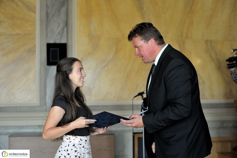 Képeslap tervek díjazottjai - fotó Szarka Lajos