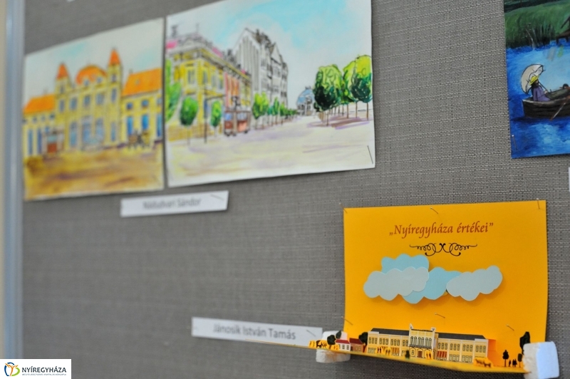 Képeslap tervek díjazottjai - fotó Szarka Lajos