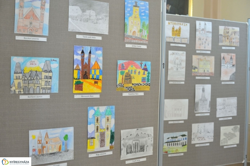 Képeslap tervek díjazottjai - fotó Szarka Lajos