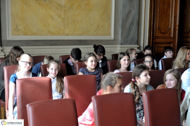 Képeslap tervek díjazottjai - fotó Szarka Lajos