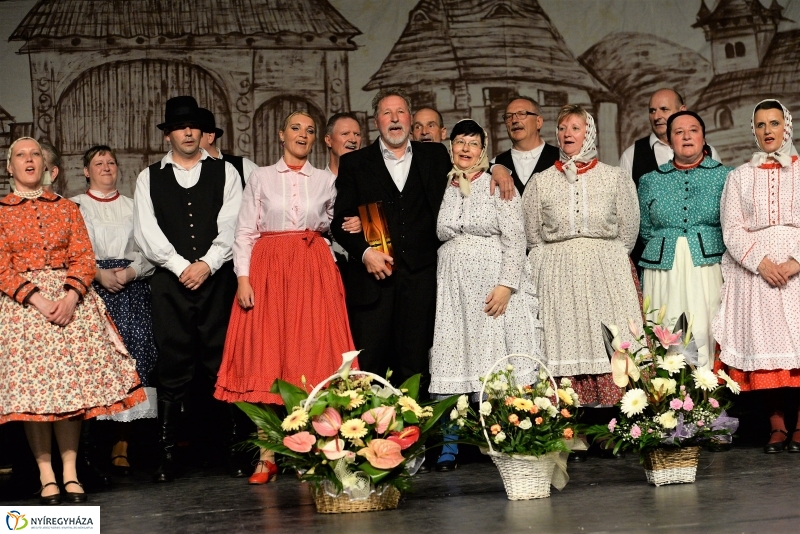 A Szabolcs Néptáncegyüttes jubileumi gálája