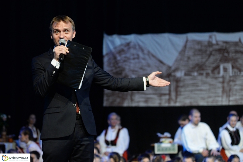 A Szabolcs Néptáncegyüttes jubileumi gálája