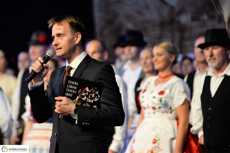 A Szabolcs Néptáncegyüttes jubileumi gálája