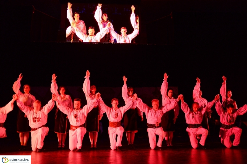 A Szabolcs Néptáncegyüttes jubileumi gálája