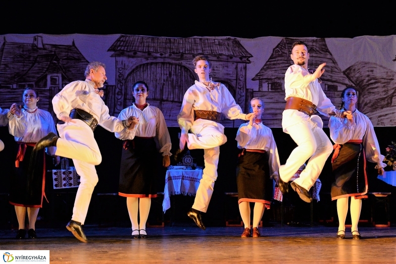 A Szabolcs Néptáncegyüttes jubileumi gálája