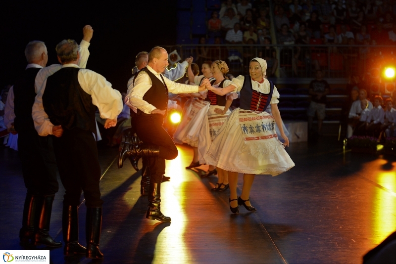 A Szabolcs Néptáncegyüttes jubileumi gálája
