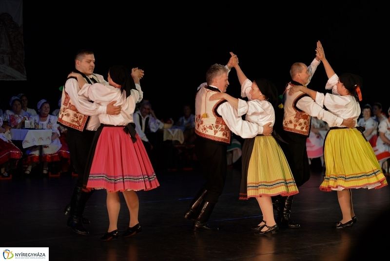 A Szabolcs Néptáncegyüttes jubileumi gálája