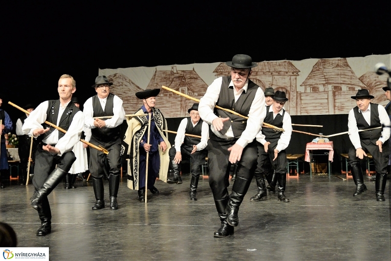 A Szabolcs Néptáncegyüttes jubileumi gálája