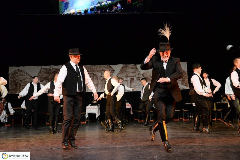 A Szabolcs Néptáncegyüttes jubileumi gálája