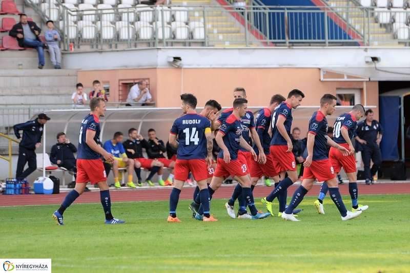 Szpari-Békéscsaba labdarúgó mérkőzés