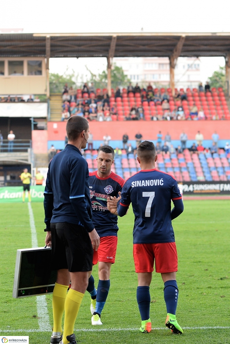 Szpari-Békéscsaba labdarúgó mérkőzés