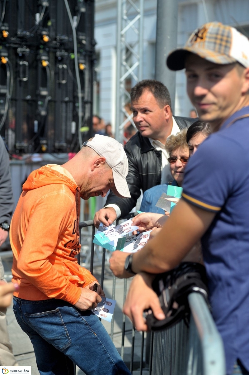 Reggeli só Nyíregyházán - fotó Szarka Lajos