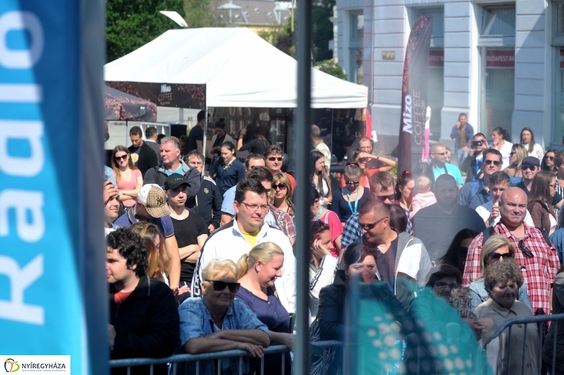 Reggeli só Nyíregyházán - fotó Szarka Lajos