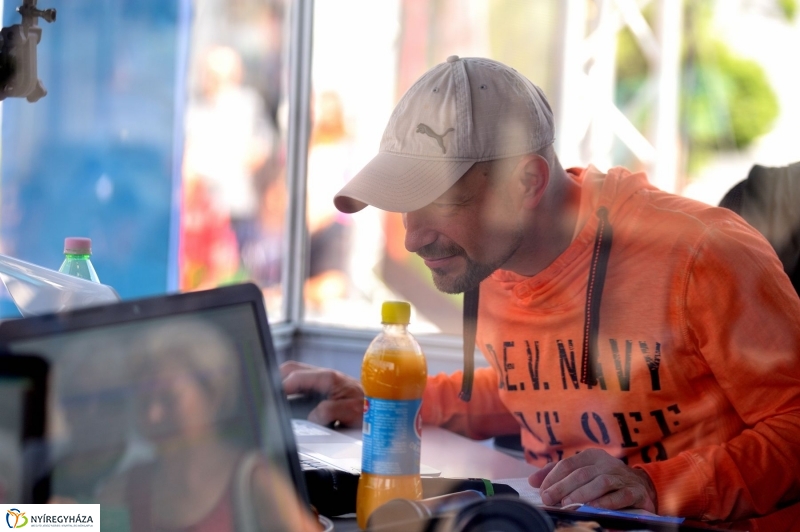 Reggeli só Nyíregyházán - fotó Szarka Lajos