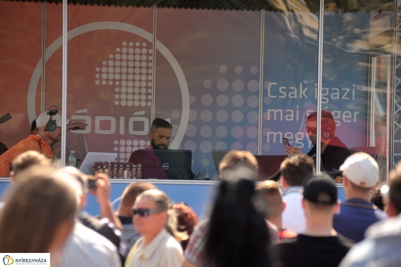 Reggeli só Nyíregyházán - fotó Szarka Lajos