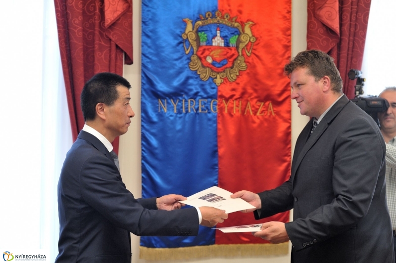 Harbini delegáció a Városházán - fotó Szarka Lajos