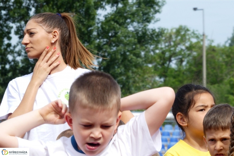 Oviverseny a stadionban - fotó Szarka Lajos