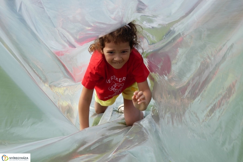 Oviverseny a stadionban - fotó Szarka Lajos