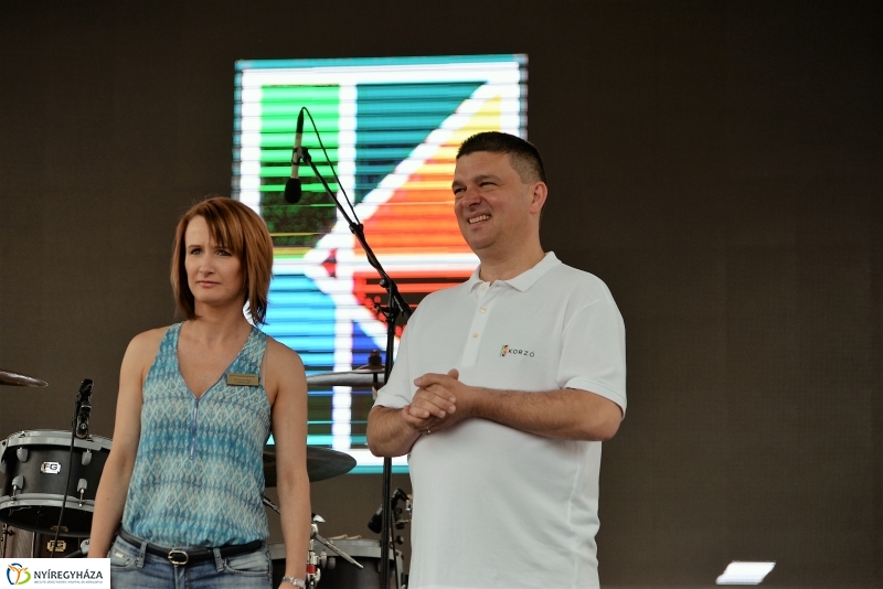 A 9 éves Korzó születésnapi partiján