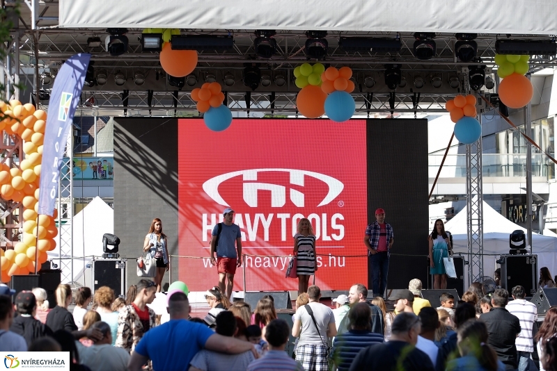 A 9 éves Korzó születésnapi partiján