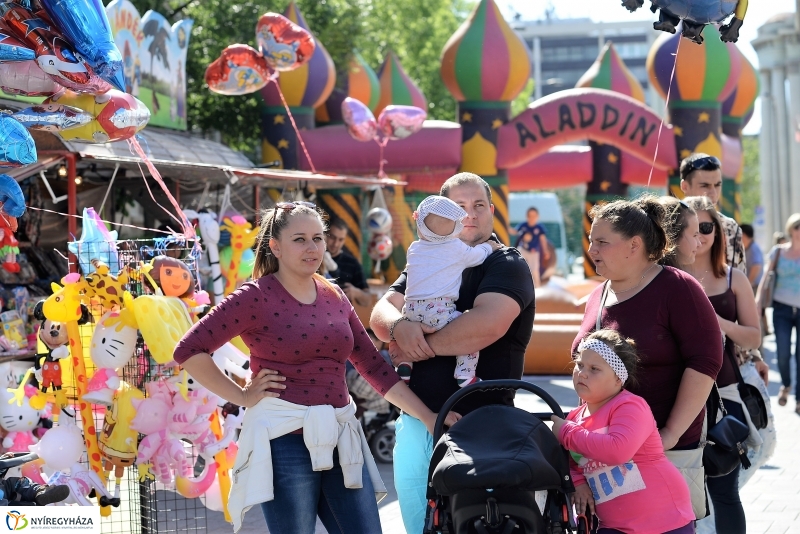 A 9 éves Korzó születésnapi partiján