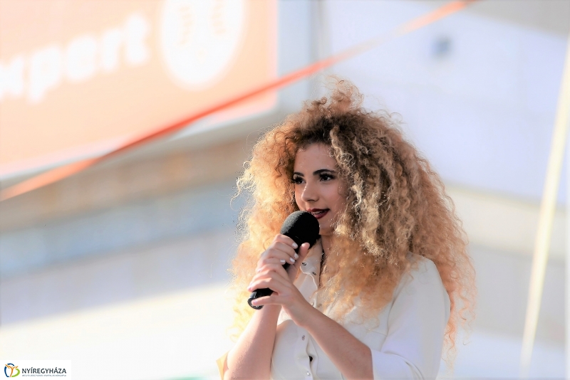 A 9 éves Korzó születésnapi partiján