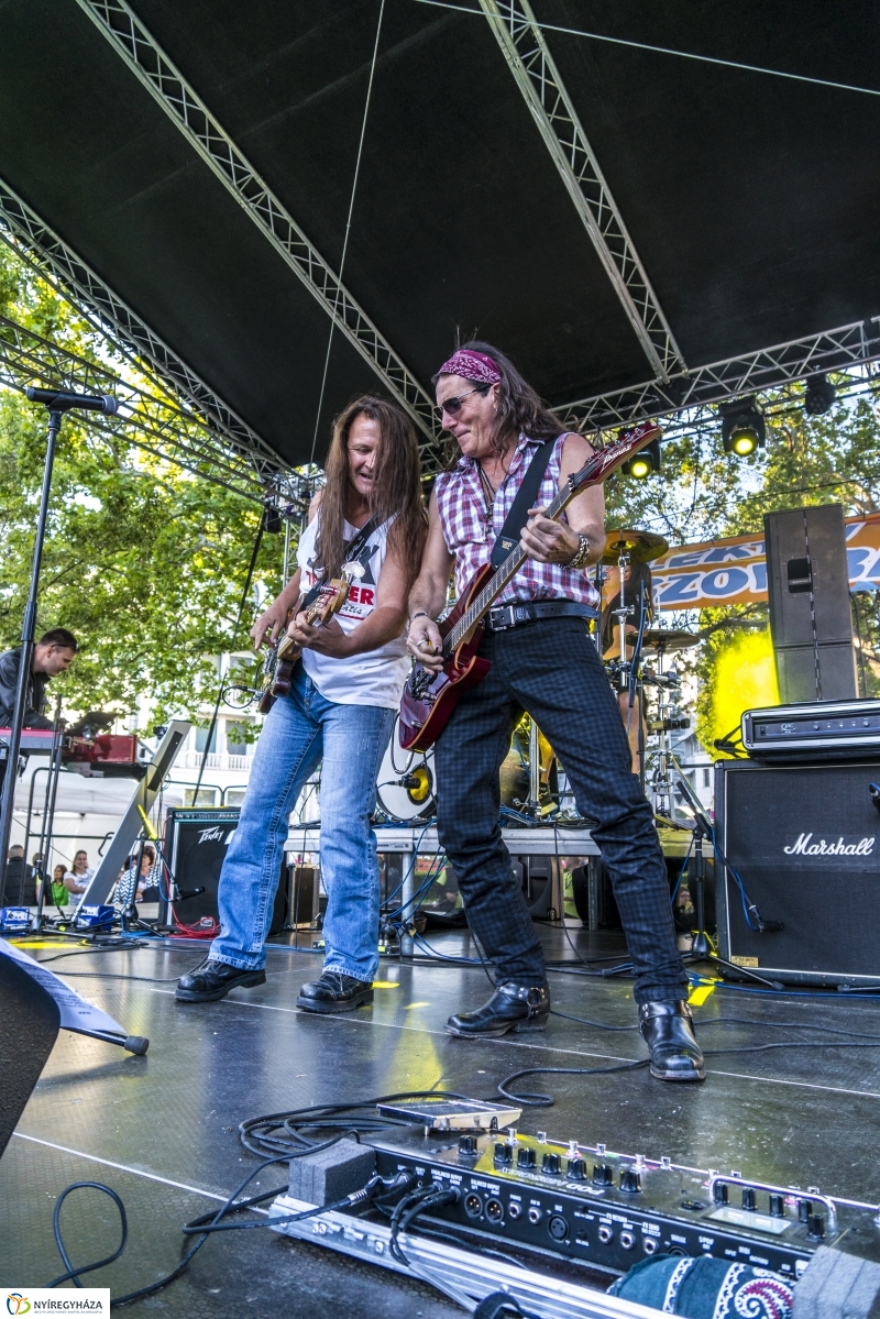 Keresztes Ildikó koncert a Szelektív Szombaton