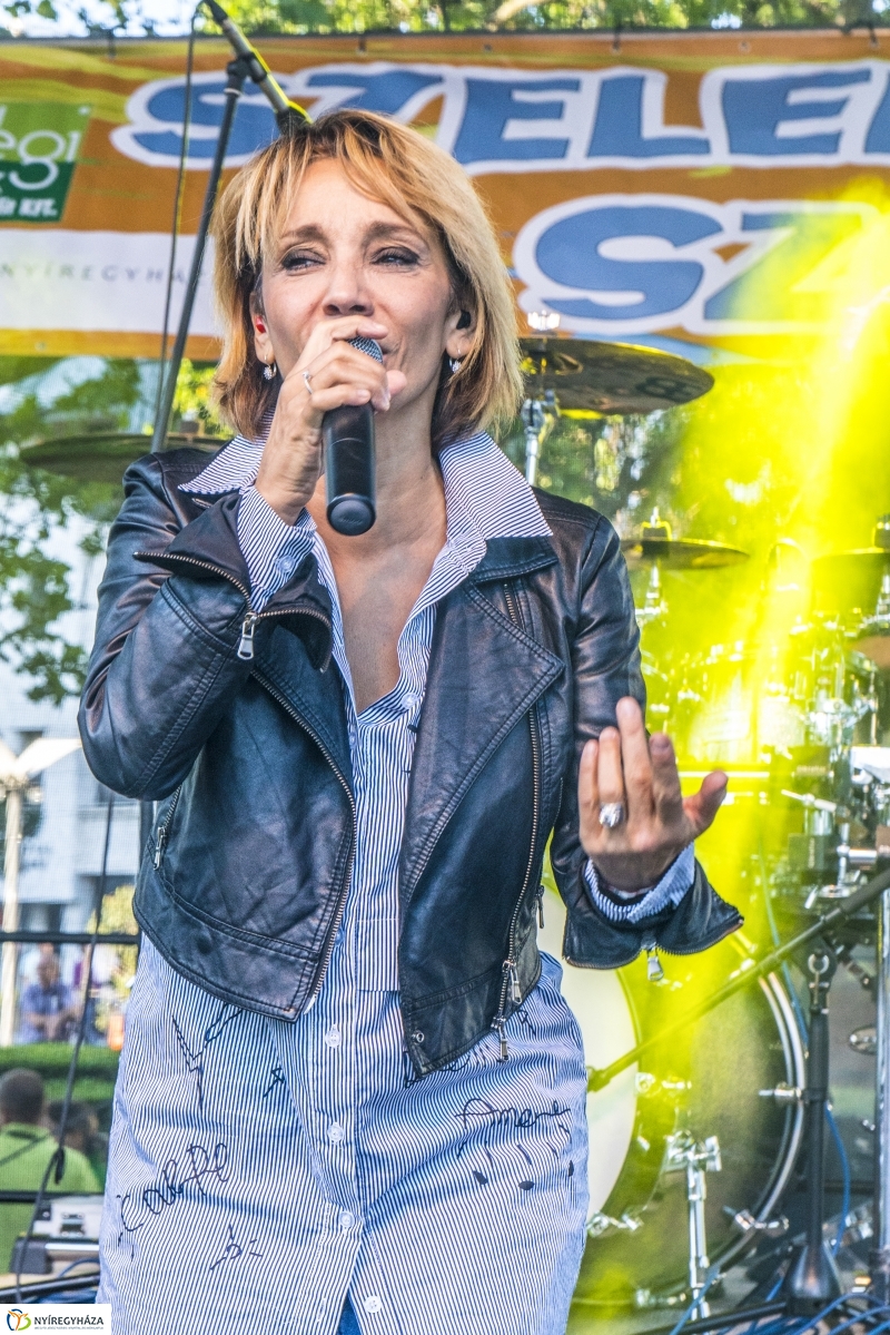 Keresztes Ildikó koncert a Szelektív Szombaton