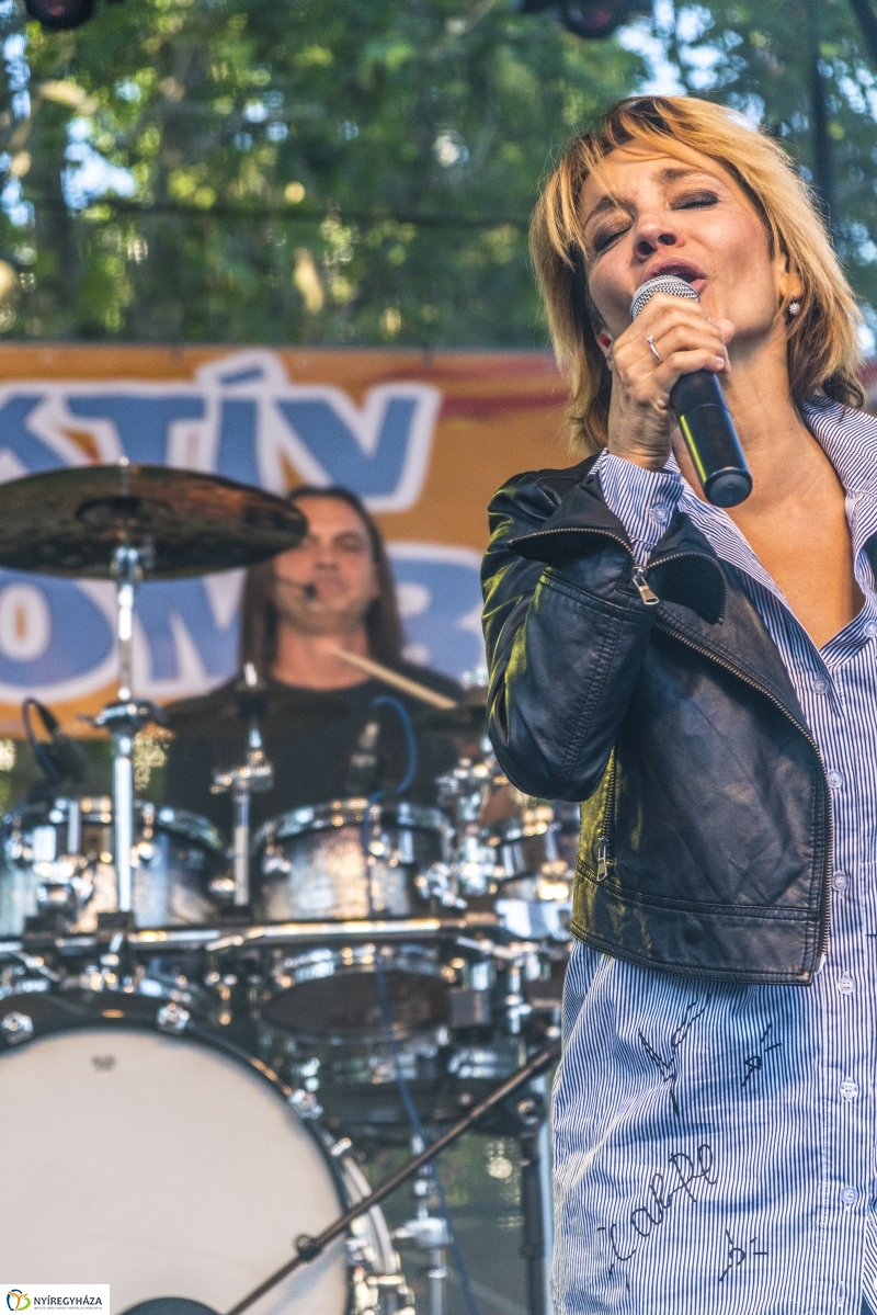 Keresztes Ildikó koncert a Szelektív Szombaton