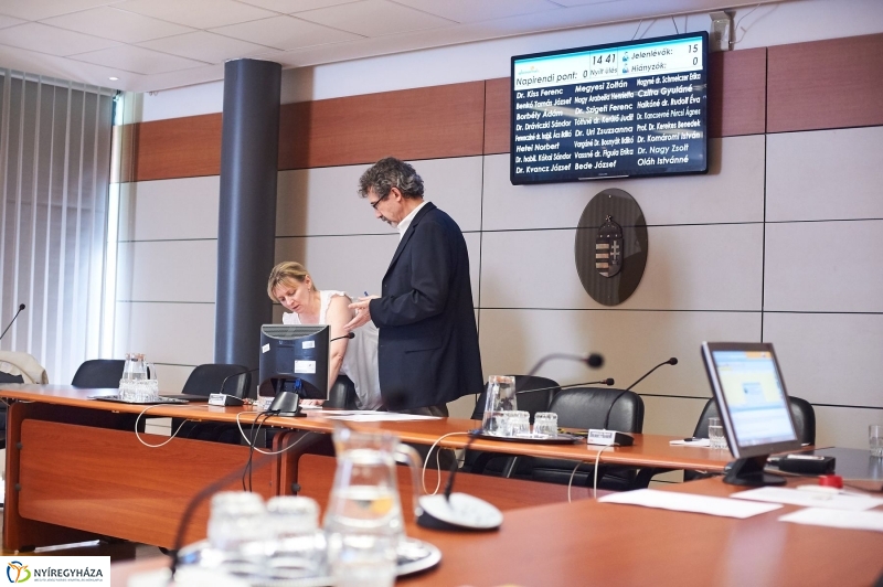 Rektor választás az egyetemen - fotó Szarka Lajos