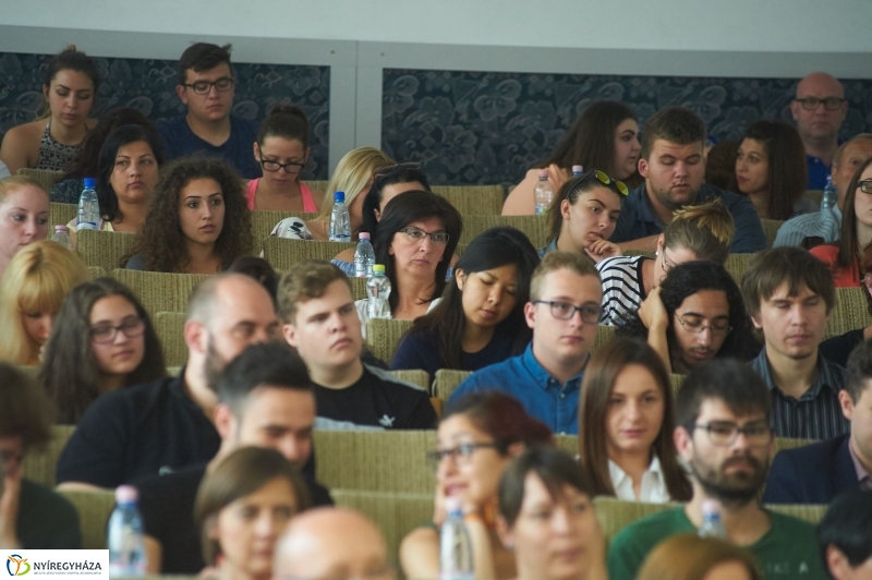 Ifjúsági konferencia az egyetemen - fotó Szarka Lajos