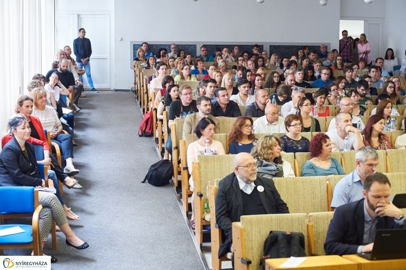 Ifjúsági konferencia az egyetemen - fotó Szarka Lajos