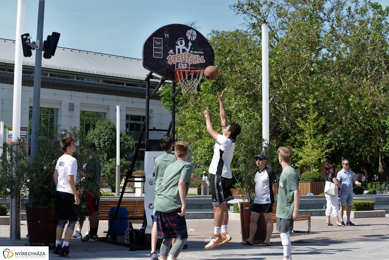 Streetball a Kossuth téren