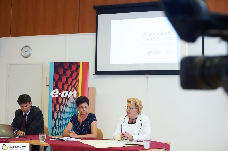 Eon sajtótájékoztató - fotó Szarka Lajos