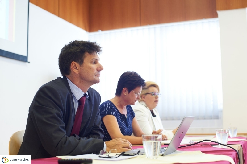 Eon sajtótájékoztató - fotó Szarka Lajos