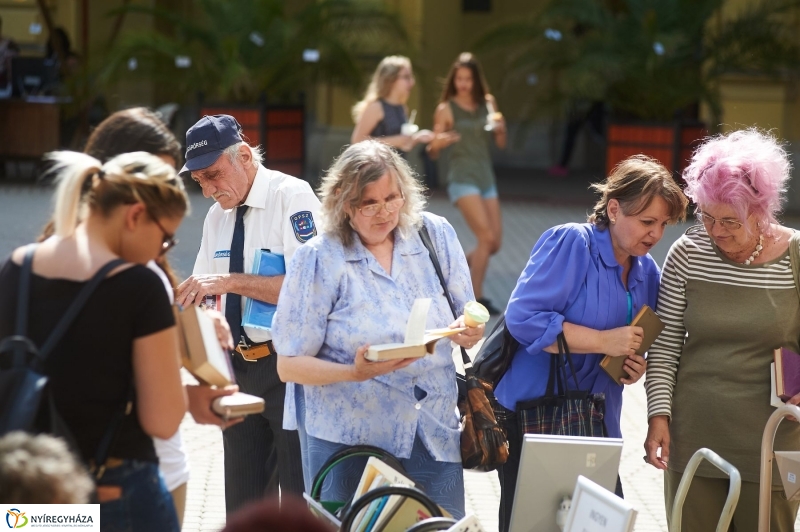 88. Ünnepi Könyvhét Nyíregyházán - fotó Szarka Lajos