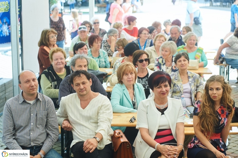 88. Ünnepi Könyvhét Nyíregyházán - fotó Szarka Lajos