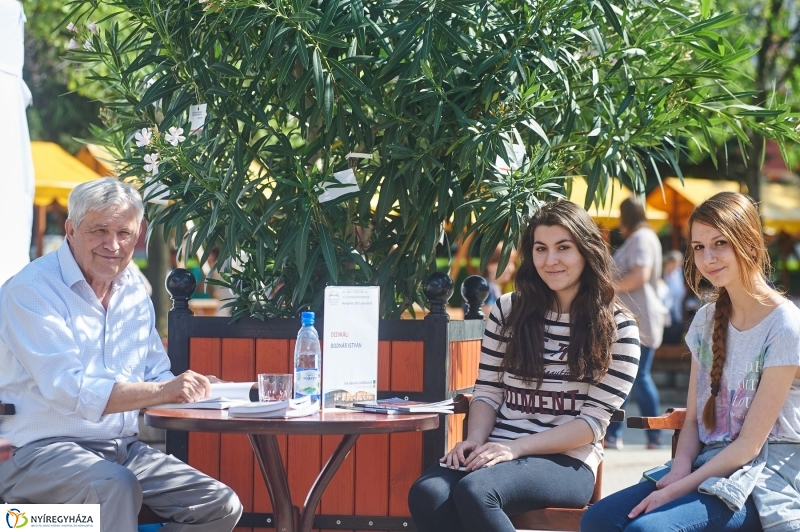 88. Ünnepi Könyvhét Nyíregyházán - fotó Szarka Lajos