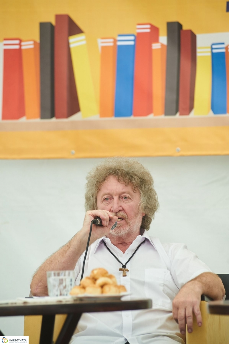 88. Ünnepi Könyvhét Nyíregyházán - fotó Szarka Lajos