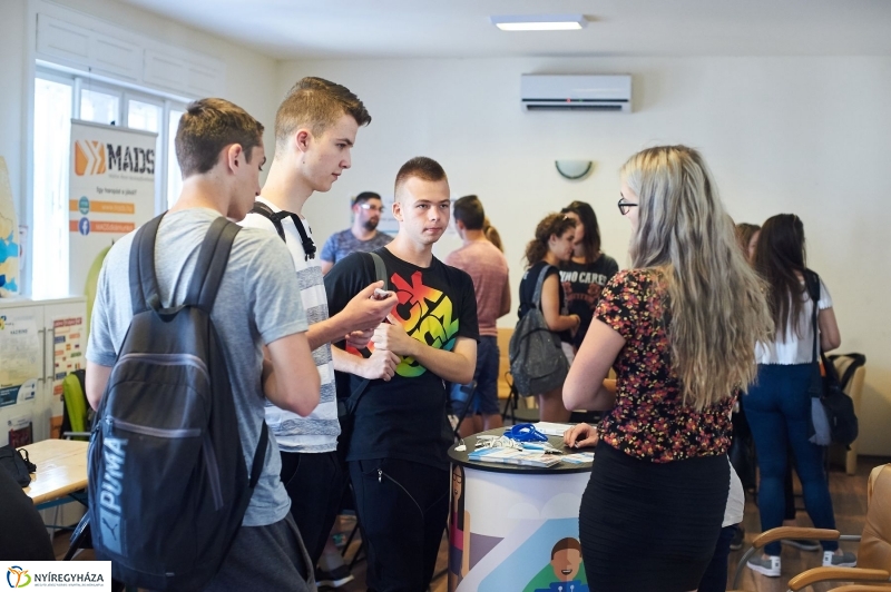 Diákmunka börze - fotó Szarka Lajos