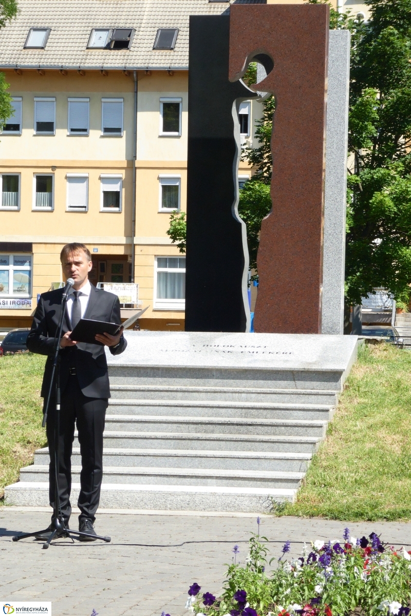 Holocaust áldozataira emlékeztek - fotó Szarka Lajos