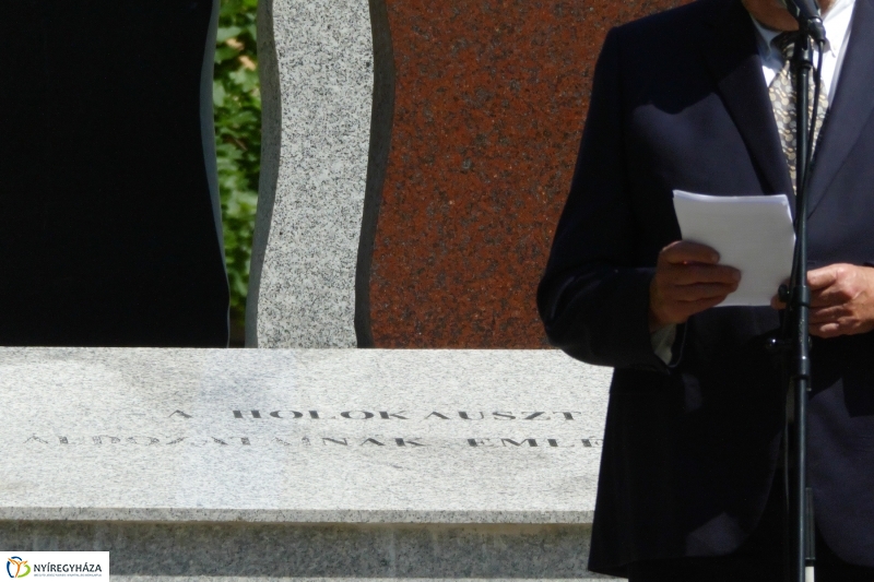 Holocaust áldozataira emlékeztek - fotó Szarka Lajos