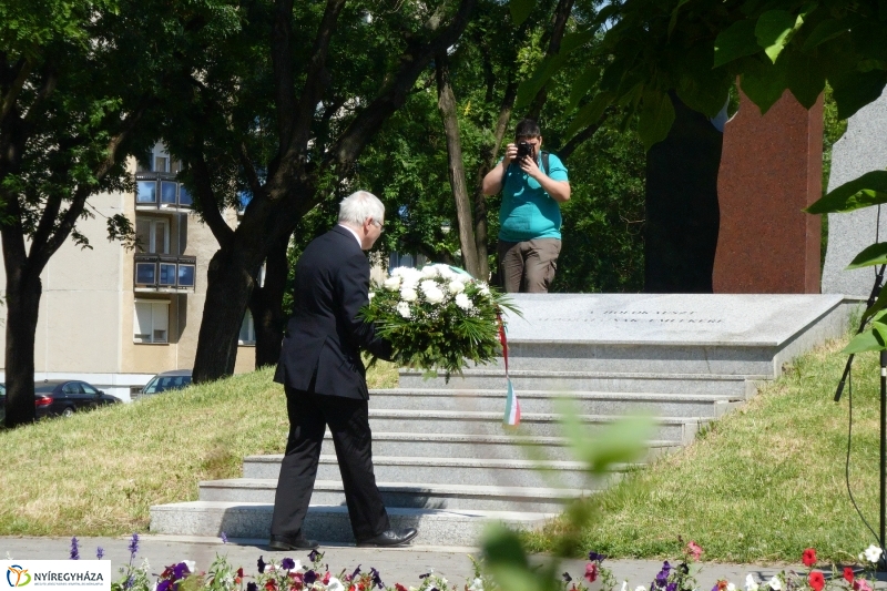 Holocaust áldozataira emlékeztek - fotó Szarka Lajos