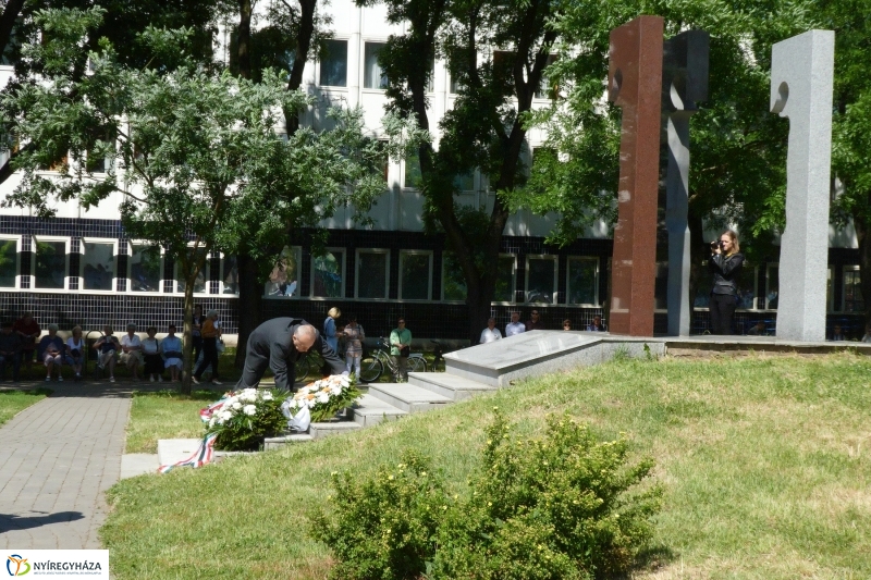 Holocaust áldozataira emlékeztek - fotó Szarka Lajos