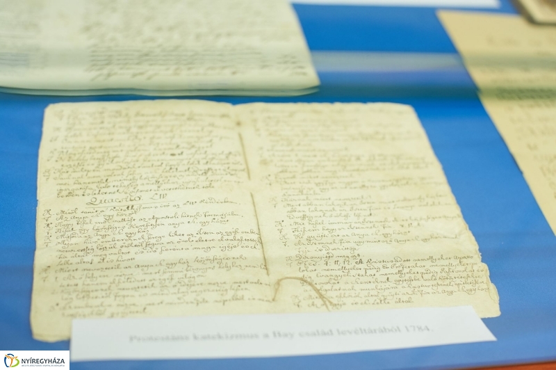 Vissza a forrásokhoz kiállítás - fotó Szarka Lajos