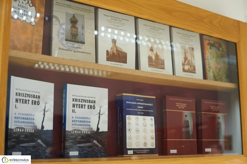 Vissza a forrásokhoz kiállítás - fotó Szarka Lajos