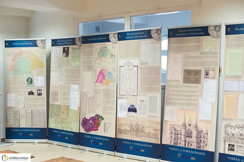Vissza a forrásokhoz kiállítás - fotó Szarka Lajos