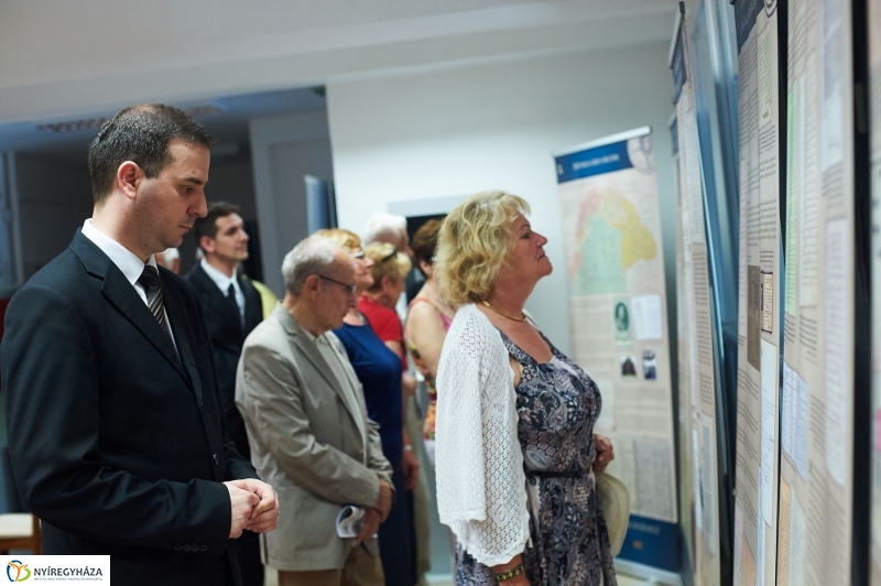 Vissza a forrásokhoz kiállítás - fotó Szarka Lajos